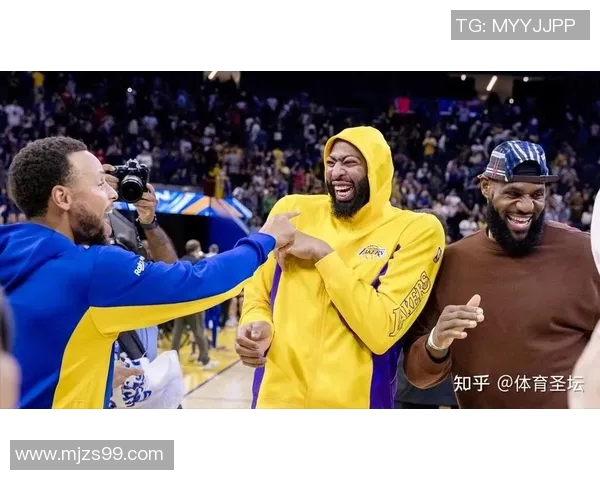 勇士与湖人季前赛直播精彩对决全程回顾与分析